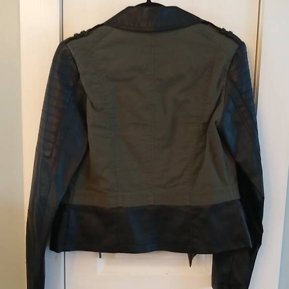 ⭐ Bomber jacket - green and black - Picture 5 of 5